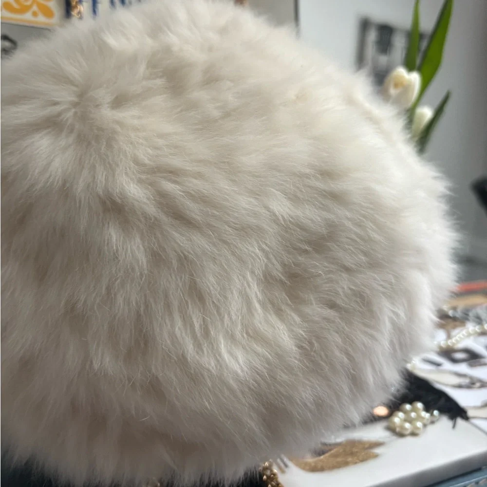 YSL fabulous vintage Fur Hat with Bow Accessories - Picture 6 of 16